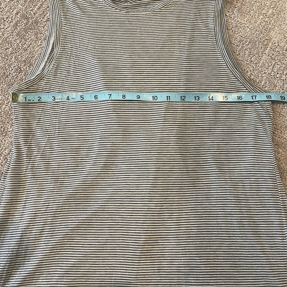 Marine Layer Striped Sleeveless Top, Tulip Back, Navy Blue/White, Lightweight,XL - Picture 9 of 16